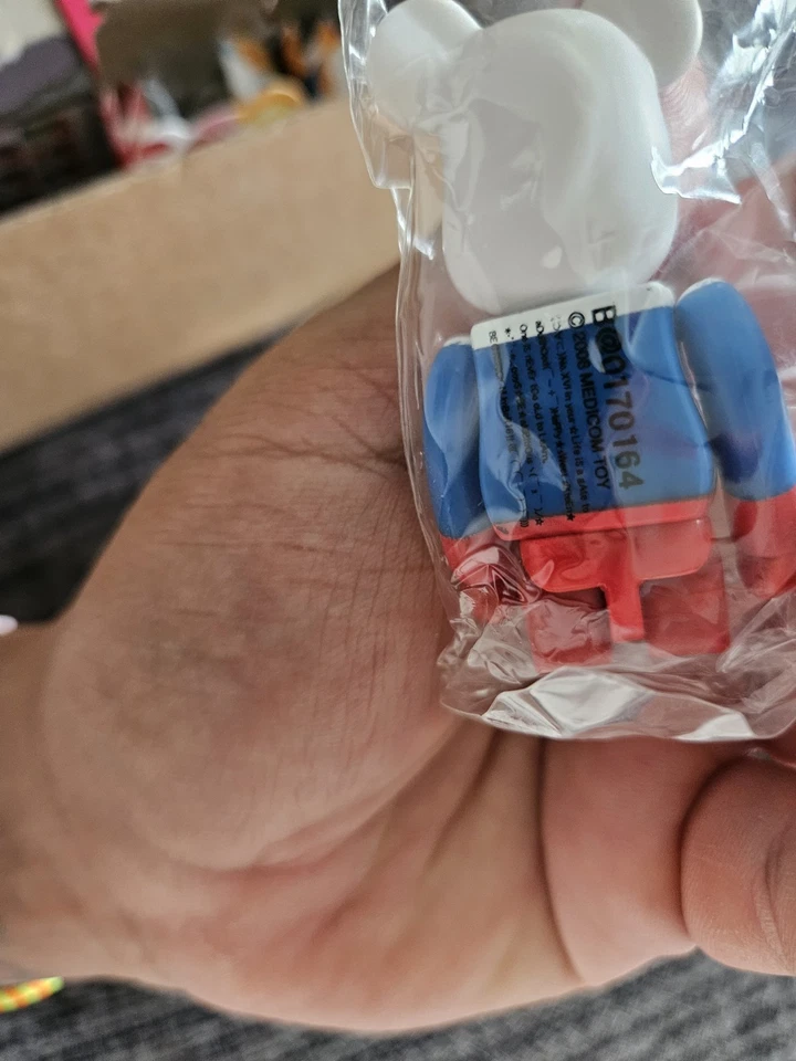 Bearbrick Serie 17 BANDERA Rusia 100% Medicom Be@rbrick Juguete de Diseñador Foto 3 de 3