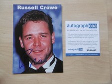 Russell Crowe autograph signed 10x15 cm postcard ACOA