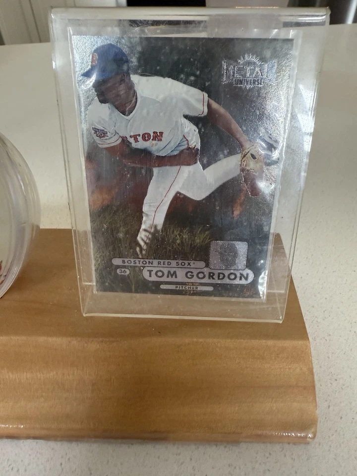 Bola de beisebol assinada por Tom Gordon ("Flash Gordon') - Imagem 2 de 4