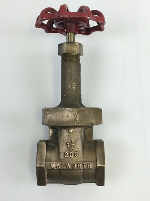 Walworth Gate Valve 1- 1/4'' Threaded  #37 200