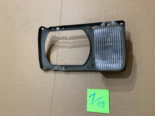 Vw Passat 32B Scheinwerfer Hella rechts