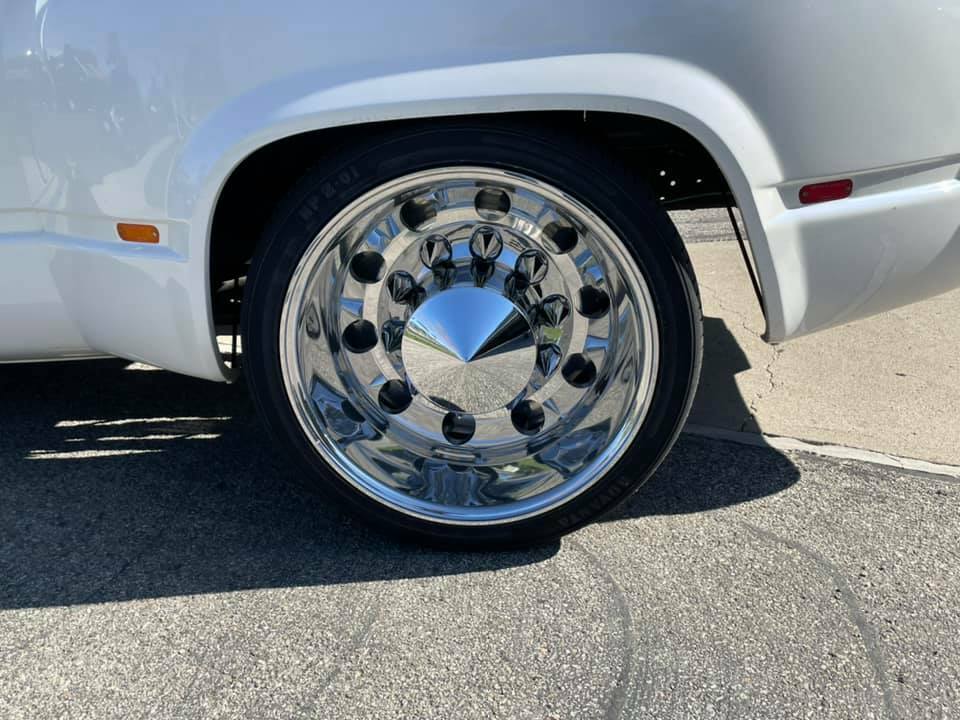 Dually Wheels Direct Bolt Phantom 10 Lug 22