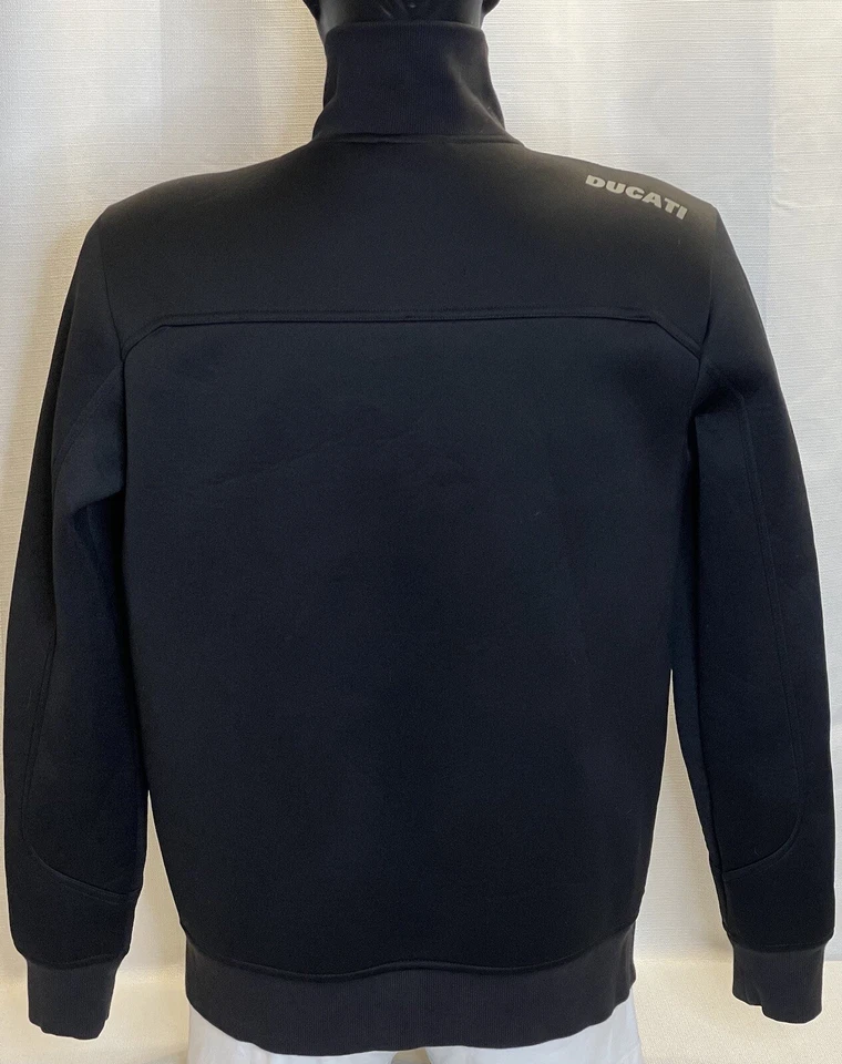 Chaqueta para hombre Ducati Puma motocicleta cremallera completa talla mediana mezcla de polietileno negra con logotipo Foto 3 de 4