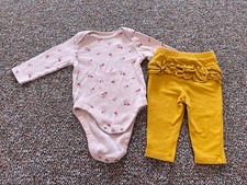 Old Navy Girls Pink Flower Bodysuit Yellow Ruffle Leggings 3-6M