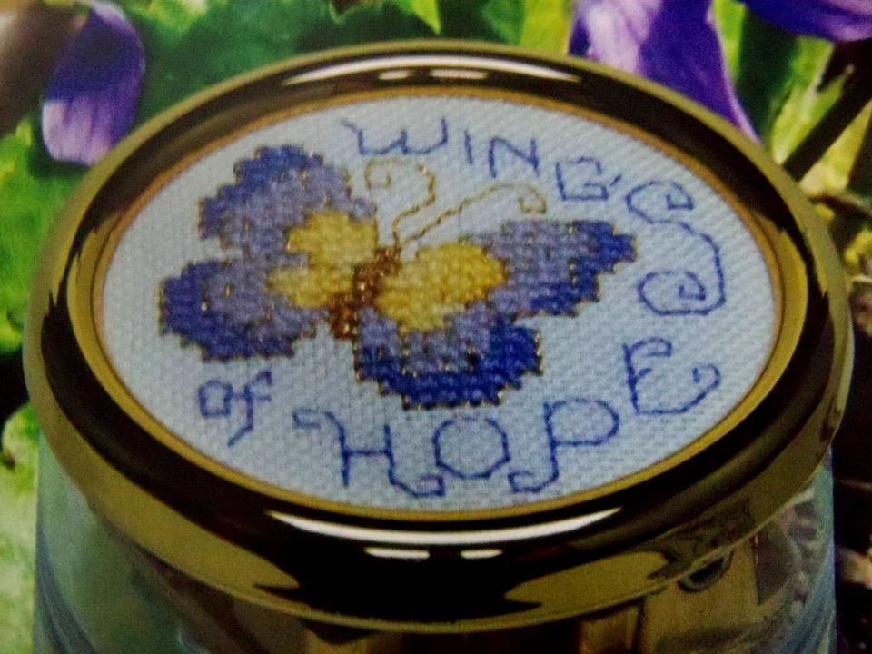 Stoney Creek журнал вышивка крестиком узор «Мир кардиналов» + 2 BOP - Изображение 2 из 4