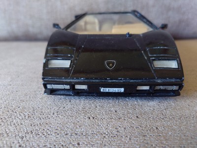 Lamborghini Countach 5000 1:18 Polistil (Gebraucht) in Bühl b.Aarberg
