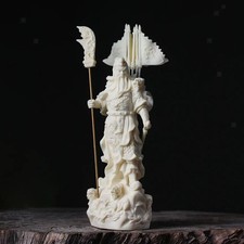 Holzschnitzerei, historische Figuren, Ornamente, fünf Flaggen, Kunsthandwerk