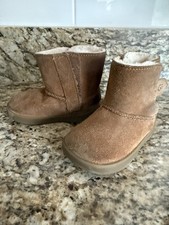 Ugh Toddler 4/5 Girl Boots. Good Condition No Box. See Photos