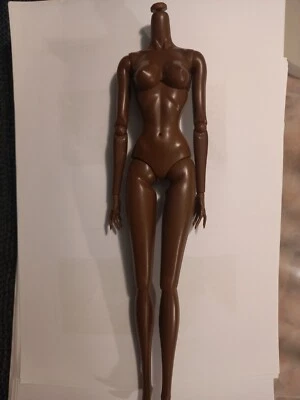 Fashion Royalty Body Dark A tone New!!! - Imagen 1 de 4