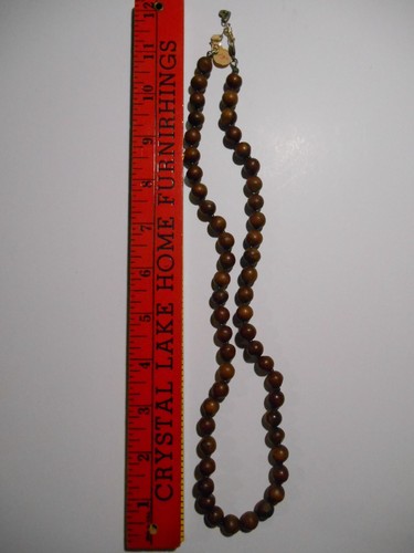 Vintage AMERICAN EAGLE AEO Wood Bead Necklace - 13" drop - Picture 4 of 4