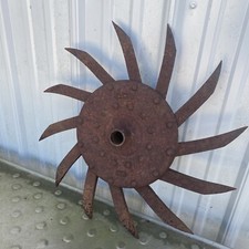 Antique Rotary Hoe Wheel  C-2361 International  RH-01