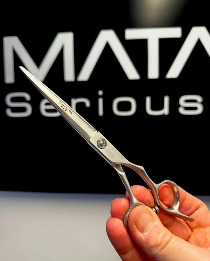 Die Matakki Hydra Friseur 6,5" Schere (NEUES MODELL AUS GEBÜRSTETEM STAHL)