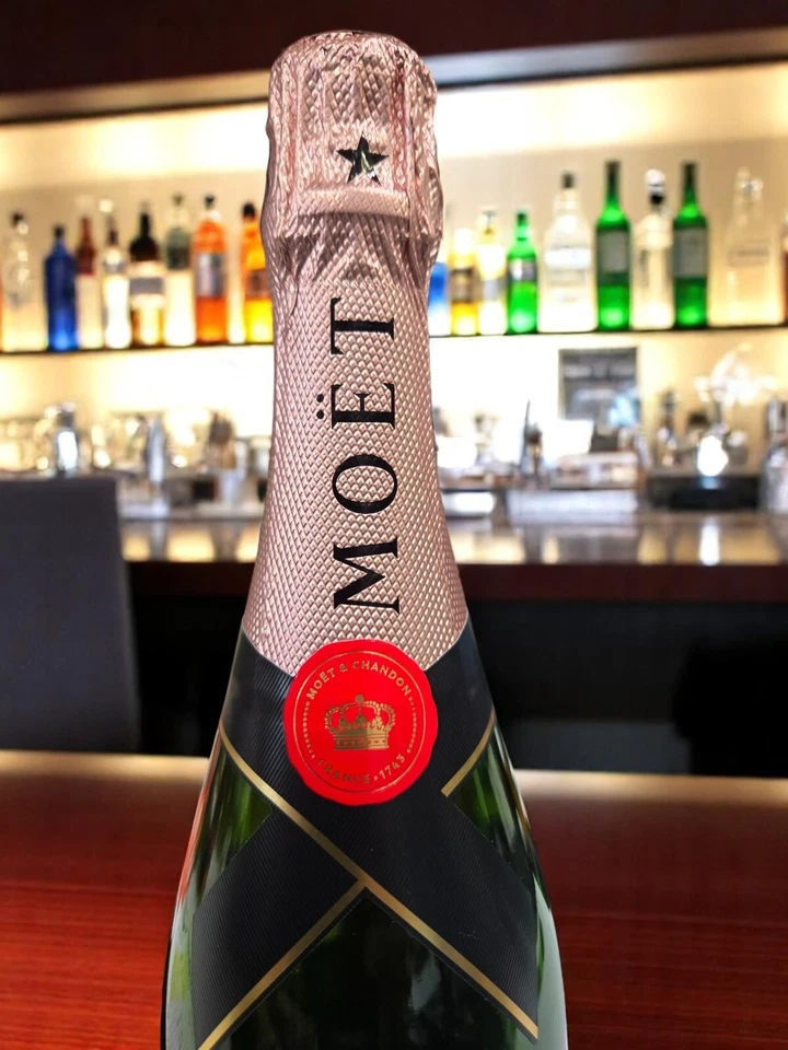 Maniquí de champán imperial Moet & Chandon Rose botella vacía utilería 750 ml Foto 4 de 4