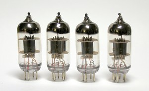ECC91 Doppel Triode Röhre Tube NOS NIB Vintage MIL spec Sylvania JHS 6J6WA ECC91 Doppel Triode Röhre Tube NOS NIB Vintage MIL spec Sylvania JHS 6J6WA