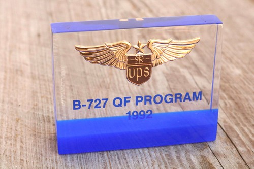 Lucite Boeing 727 & UPS B-727 QF Program Wings Paperweight Award Memorabilia XP