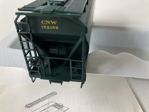 Front Range Chicago & North Western ACF 3 Bay Grain Hopper Kit CNW #172157 NIB - Picture 5 of 7