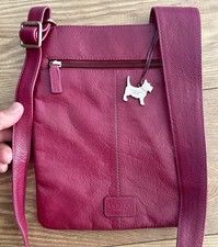 Borsa a tracolla originale RADLEY in pelle bordeaux rosa scuro, con cane in metallo