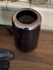 2013 Mac Pro Xeon 32GB 256SSD El Capitan , D300, Very Good