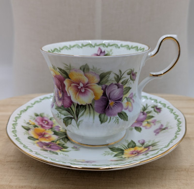 Queens Special Flowers August Pansy Cup & Saucer Fine Bone China England