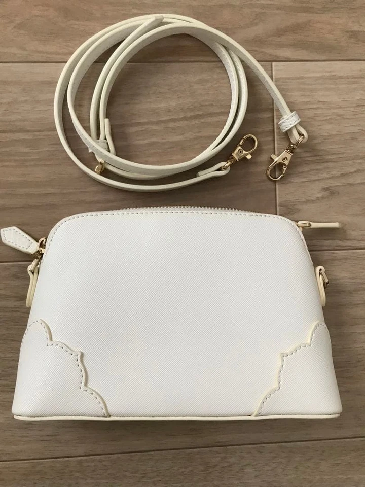 Bolso de hombro Samantha Thavasa Petit Choice Sailor Moon Serenity blanco Foto 2 de 4