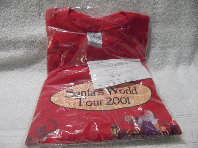 Hallmark Santas World Tour Collectors T Shirt Red Size XL New