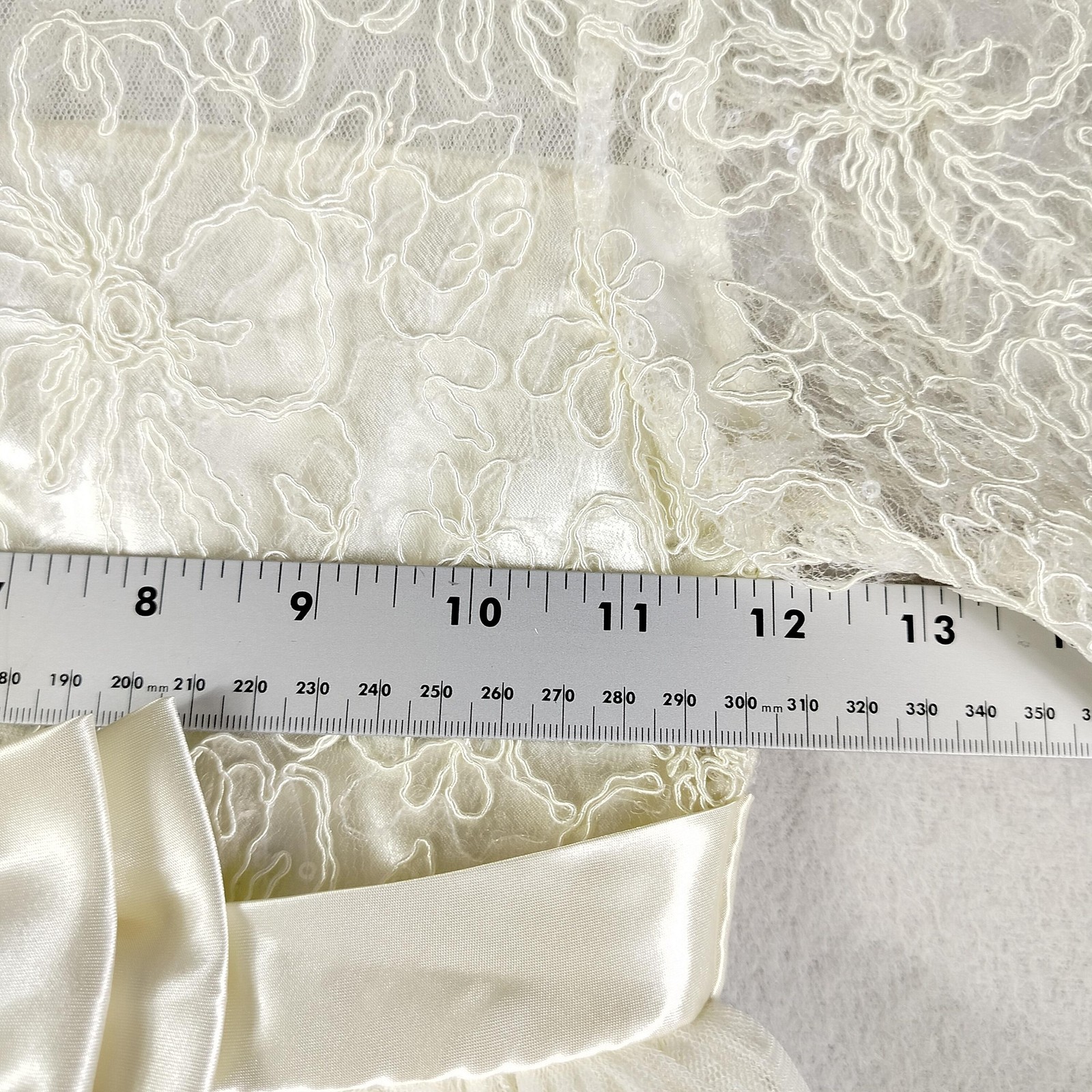 Bonnie Jean Dress Girls 6X Ivory Lace Tulle Flower Girl Special Occasion Party