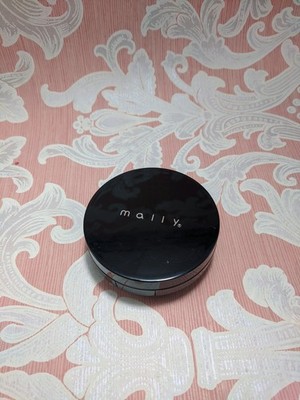 Mally Flawless Finish Transforming Effect Foundation Compact LIGHT 