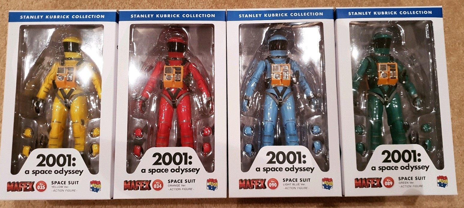 Mafex 034 035 089 090 2011 Space Odyssey Space Suit Red Yellow bluee Green Set Mafex 034 035 089 090 2011 Space Odyssey Space Suit Red Yellow bluee Green Set