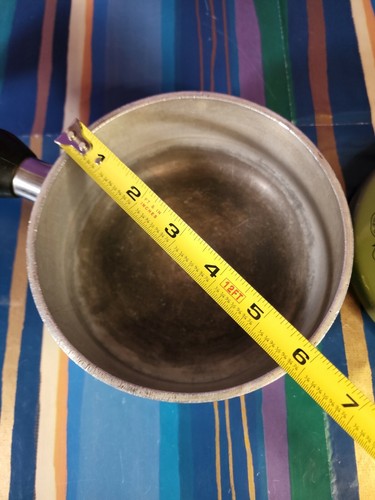 Wear Ever Registered Made In U.S.A. Green Pot With Lid - Picture 5 of 5