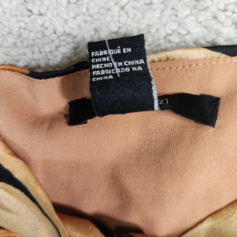 Camiseta sin mangas Forever 21 corta con estampado de tigre mediana Foto 4 de 4