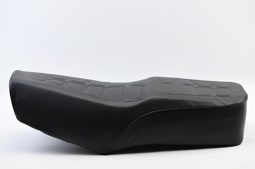 Seat Saddle For Suzuki GN125 GN250 Black - Picture 3 of 3