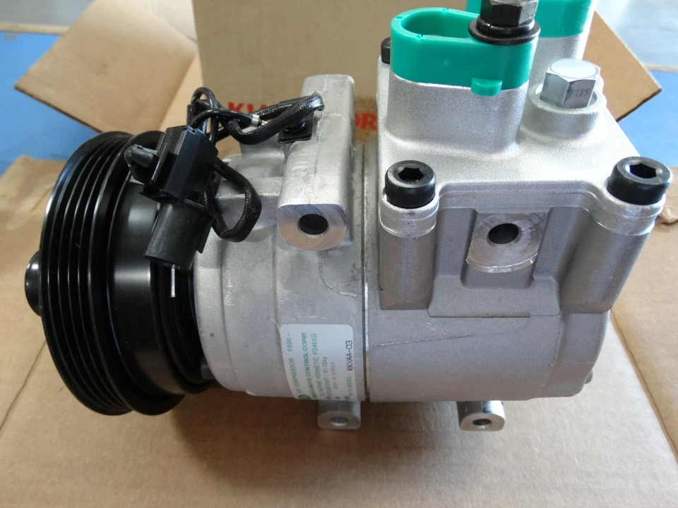 GENUINE A/C COMPRESSOR W/ CLUTCH FOR 01-02 KIA RIO 1.5L OEM# 0K30A-61450 Foto 2 de 4