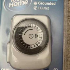 Outlet Timer Indoor Electrical 24 Hour Mechanical Pin Grounded 120 Volt 15 Amp