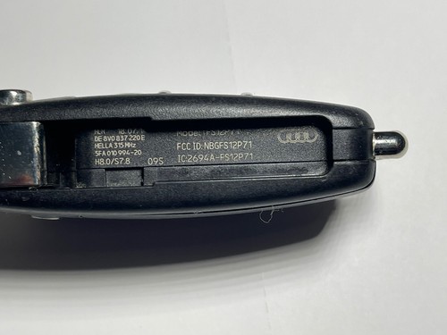 OEM AUDI FLIP KEY SMART KEY KEYLESS REMOT NBGFS12P71 8V0837 220E - Picture 3 of 5