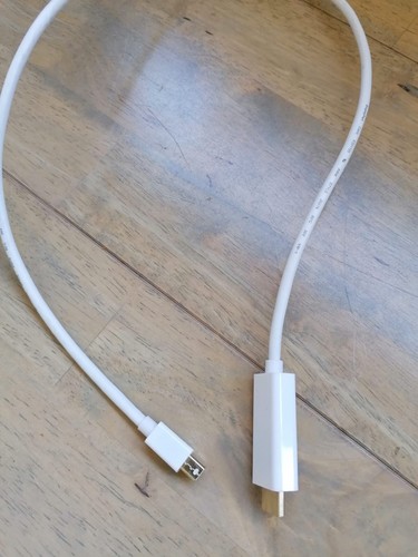 Apple bundle - 2 mac minis, iphone 4s, power lead, ipod remote, hdmi connectors - Picture 8 of 23