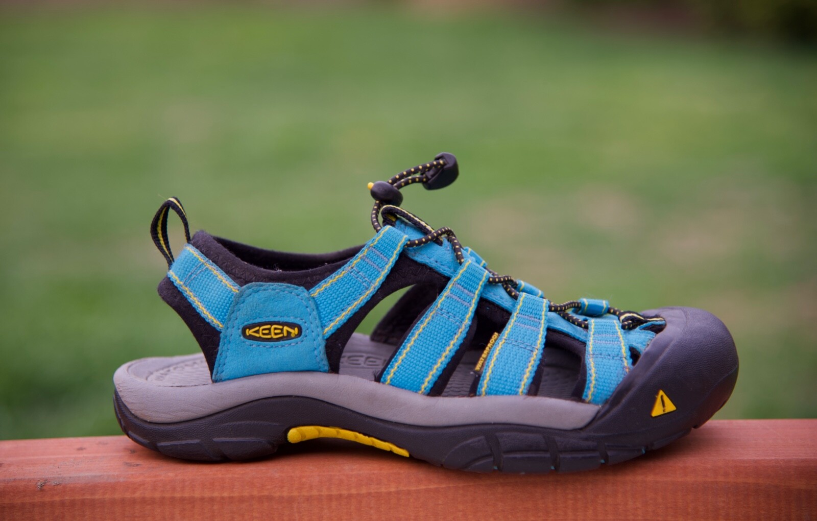 keen blue sandals