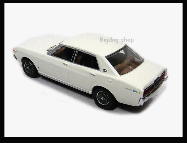 Tomica Limited Vintage NEO LV-N31b Nissan Laurel 2000 GX-6 1/64