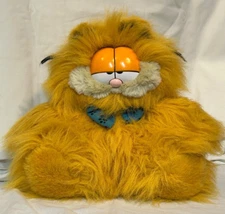 Vintage Dakin Fluffy Garfield Cat Plush Long Hair Bow Tie 1981 (VERY RARE)
