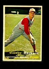 1957 TOPPS #370 WARREN HACKER REDLEGS EX+ E07908