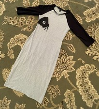 Forever 21 Women Gray/Navy Casual Dress L