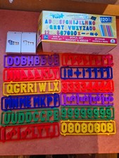 NEU Tafelzubehör je 12 Kreide weiß + farbig Magnetbuchstaben Magnetzahlen 120