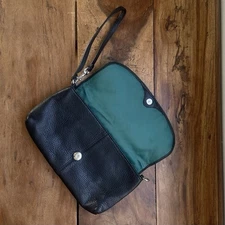 Coach Black Leather Pebbled Wristlet Wallet Y2K Silver Hardware