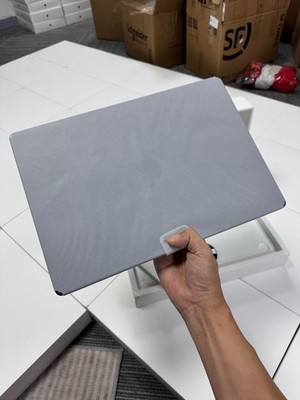 Apple MacBook Pro 16'' (512GB SSD, Intel Core 9th Gen., 2.6GHz, 16GB RAM) Laptop
