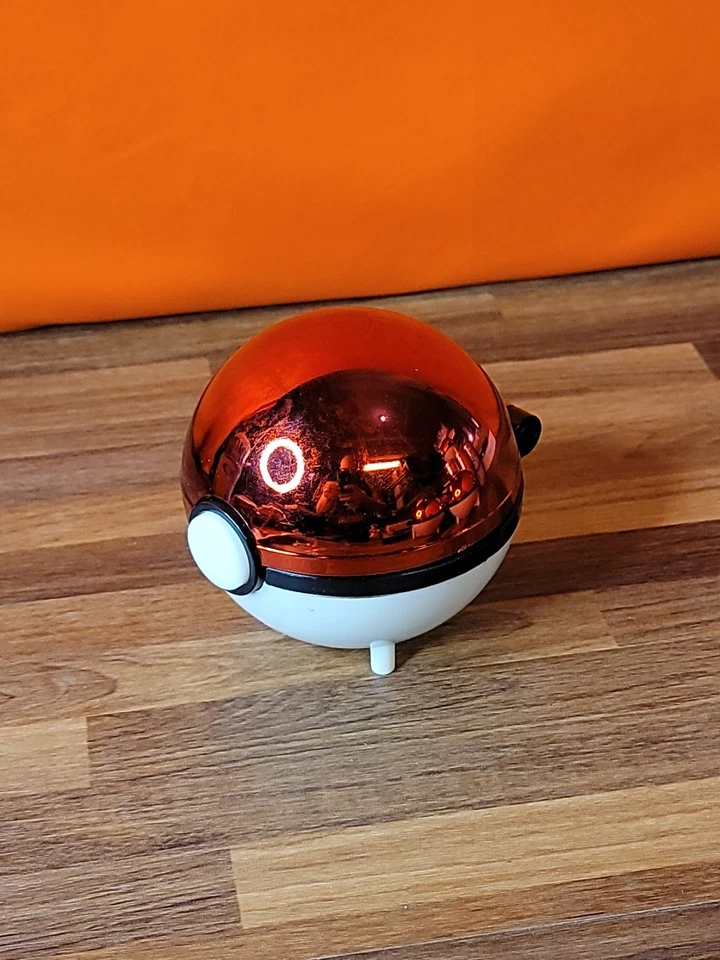 精灵宝可梦汉堡王 23K 镀金蜥蜴卡 ~ 完整带精灵球和真品证明 — 第 2/3 张图片