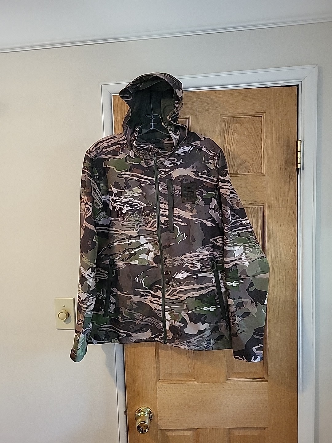 Picture 3 of 24