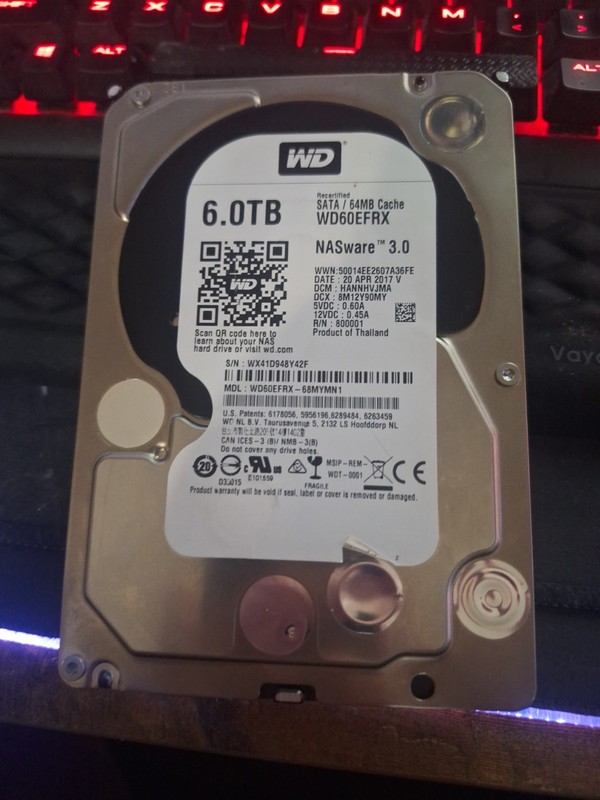 Western Digital NASware 3.0 6.0TB WD60EFRX has issues read description