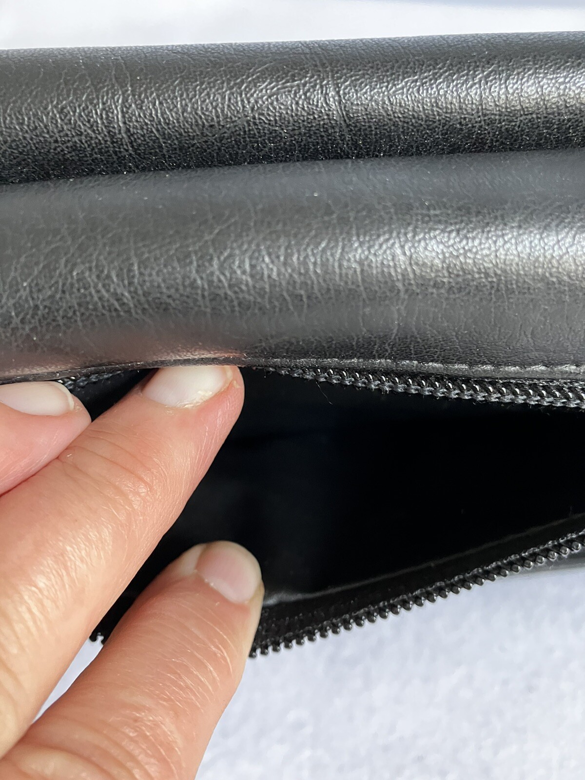 Classics Multipocket, Multi compartment Wallet, P… - image 8