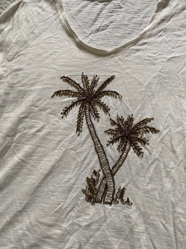 Catherines Women Trees Beaded Short Sleeve V-Neck T-Shirt Beige Size 0X (14/16W) - Picture 4 of 11