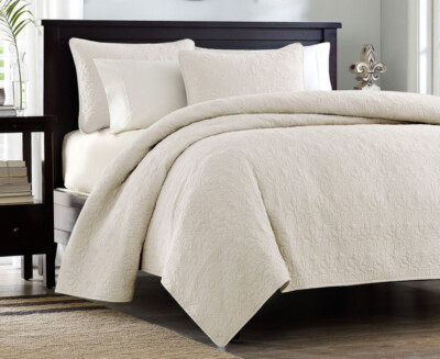 IVORY MATELASSE 3p King QUILT SET : CREAM MEDALLION COTTON FILL COTTAGE COVERLET