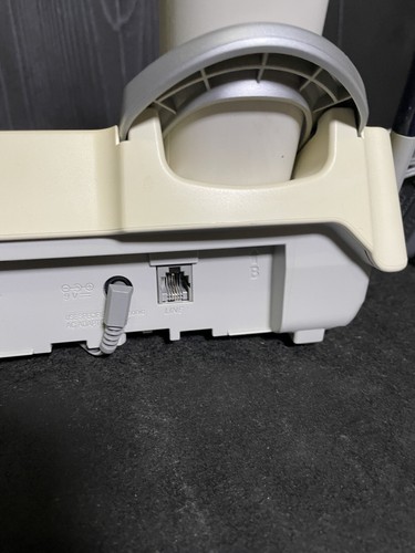 Panasonic KX-TG5055W 5.8GHz Gigarange Supreme Phone- KX-TG5055 (FOR PARTS) - Picture 7 of 9
